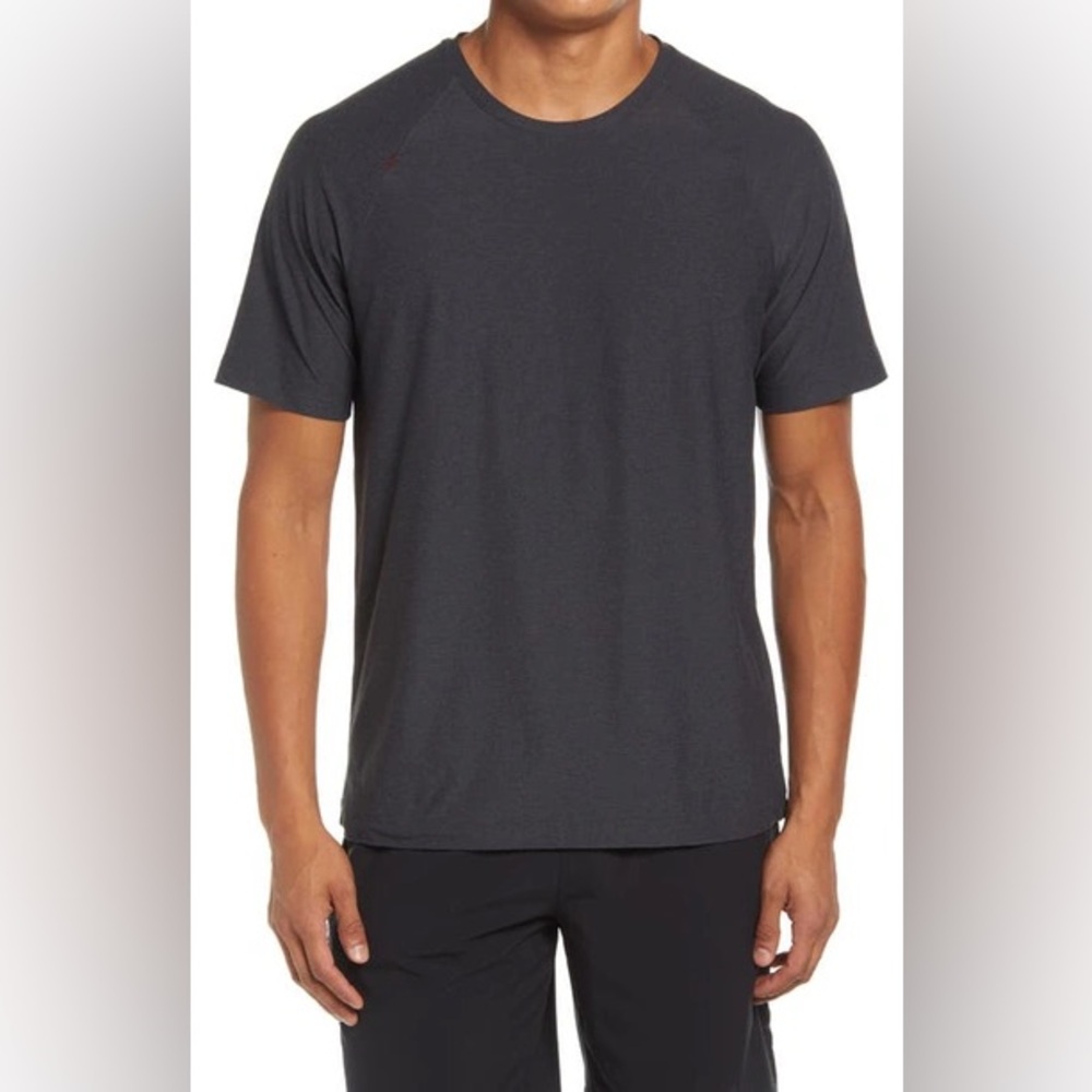 Rhone Reign Short Sleeve Tshirt Size Small‎ Mens Heather Black Workout UPF 50+